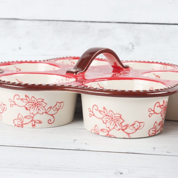 Temp-Tations Floral Lace Red Muffin Pan - Picture 7 of 8